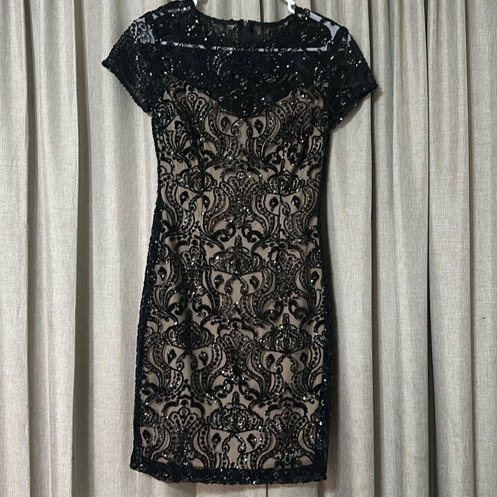 CAMILLE LA VIE sequins mini dress